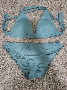 Women’s Sage Green Bikini Set - Stylish Two-Piece Swimwear